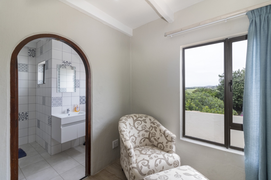 6 Bedroom Property for Sale in West Beach Eastern Cape